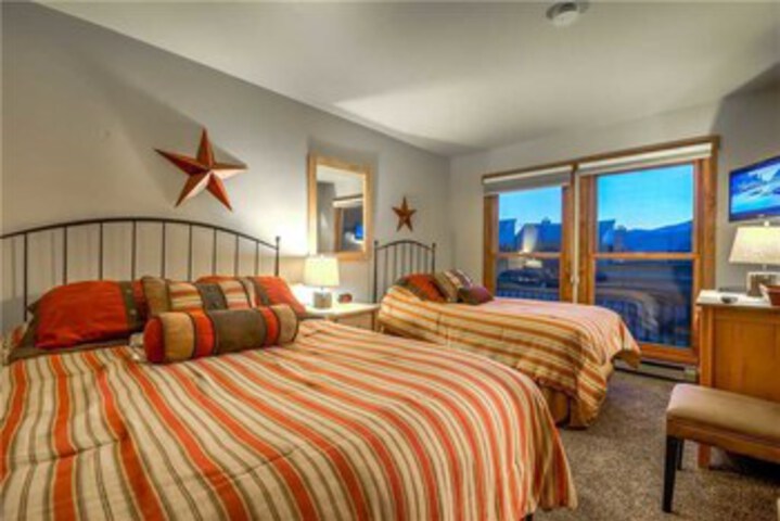 Room 20 of 25