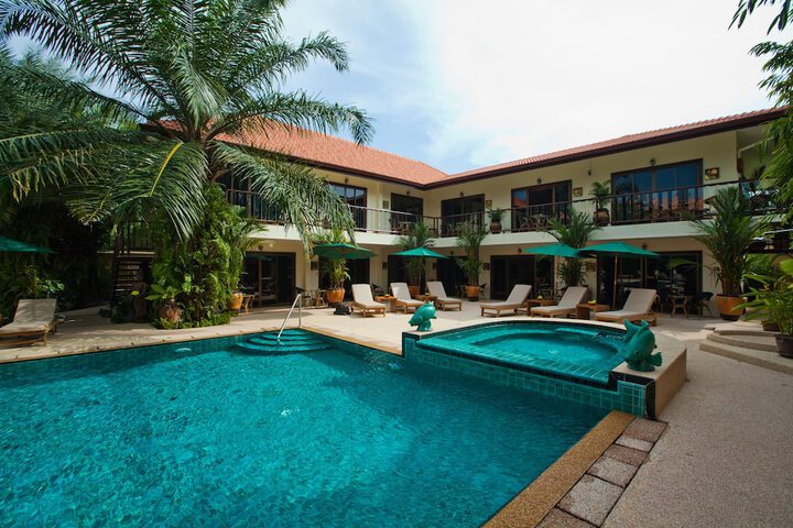 Pool 42 of 60
