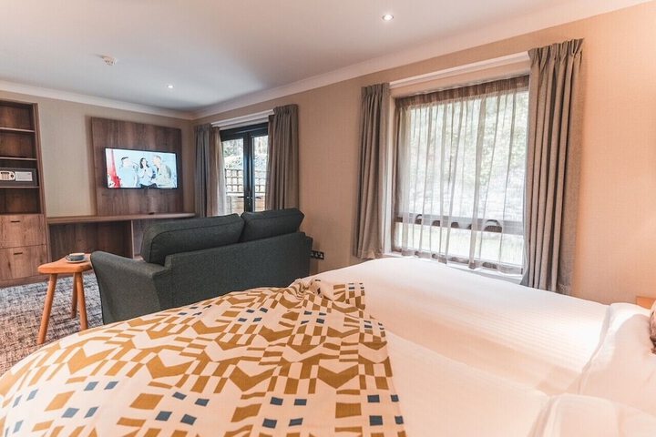 Room 28 of 60