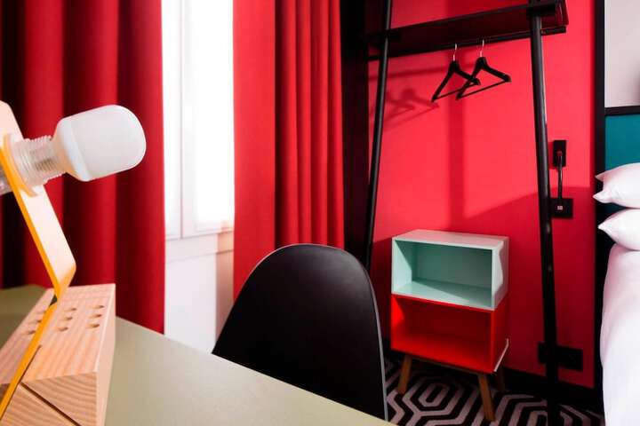 Room 28 of 50