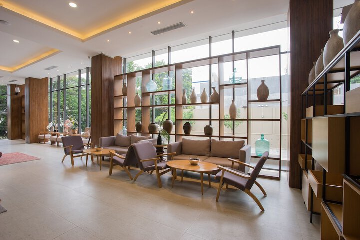 Hotel Interior 9 of 52