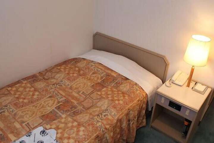 Room 8 of 49