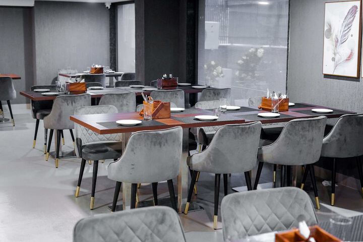 Dining 51 of 73