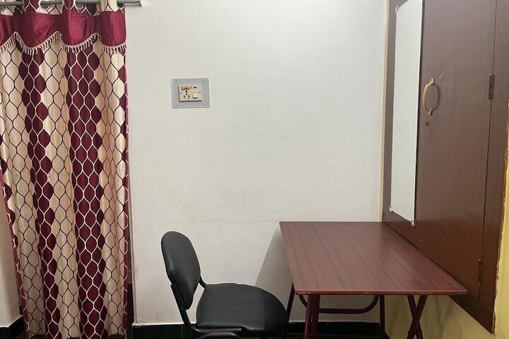 Room 25 of 66
