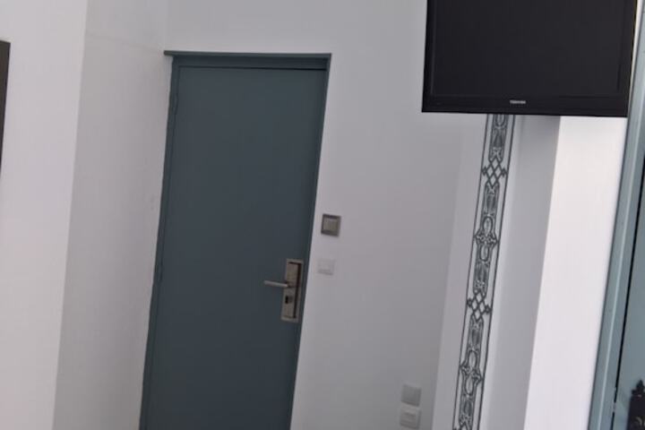 Room 12 of 67