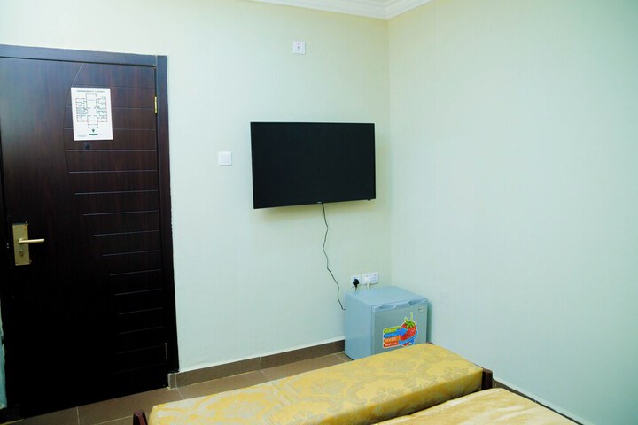 Room 14 of 31