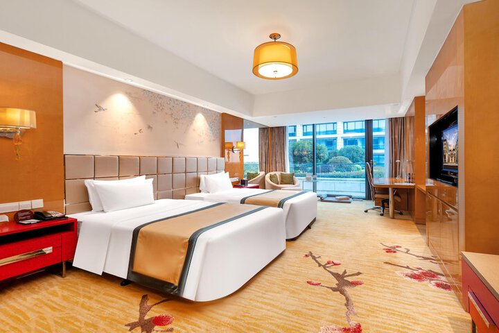 Room 12 of 39