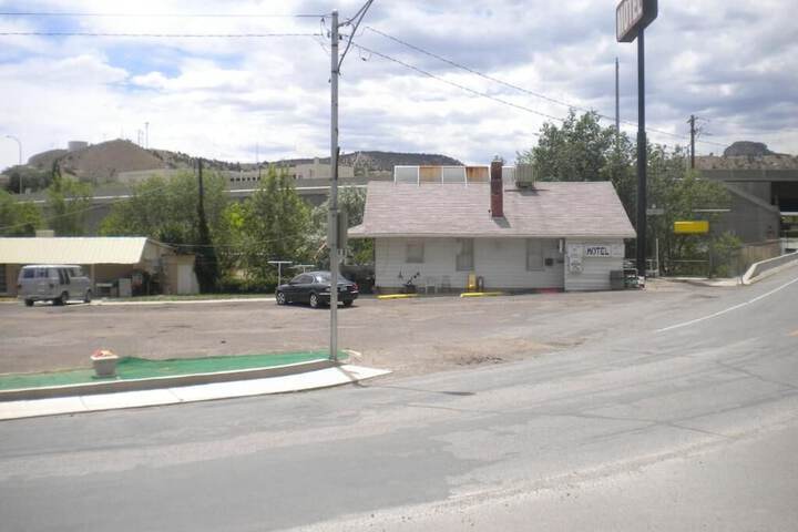 Property Grounds 31 of 41