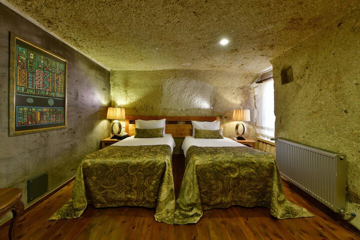 Room 10 of 194