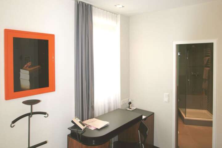 Room 40 of 76