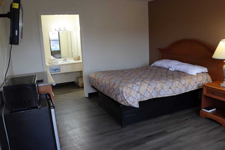 Room 15 of 43