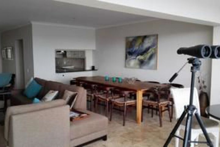 Room 5 of 6