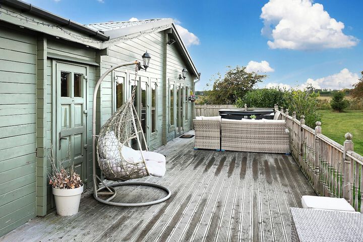 Terrace/Patio 28 of 29