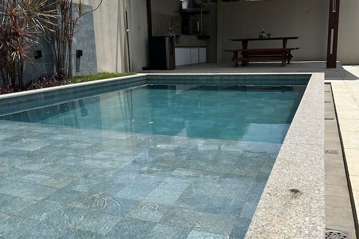 Pool 23 of 25