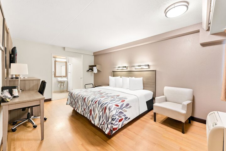 Standard | King Bed (17 of 18)