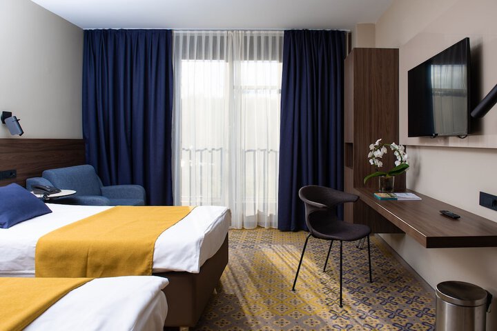 Room 12 of 81