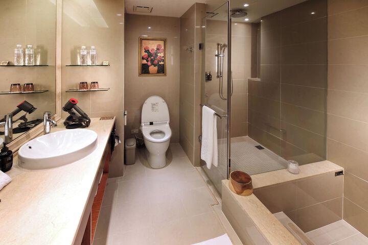 Clean Restrooms