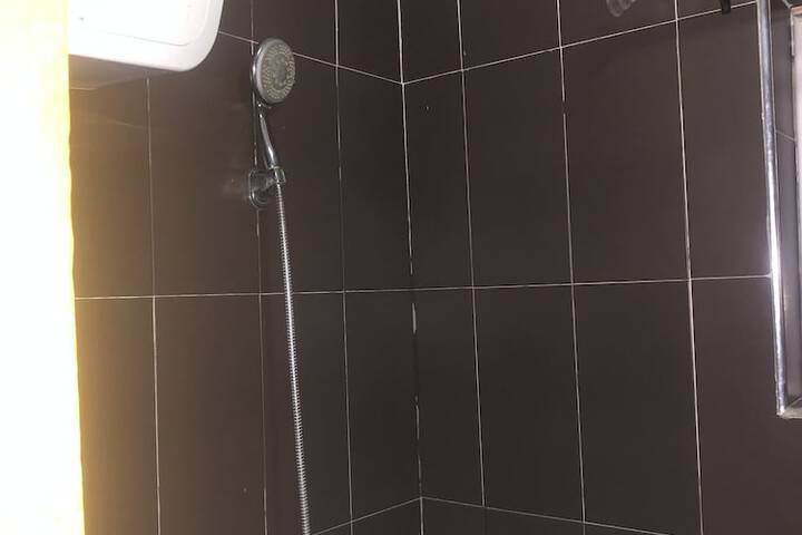 Room 13 of 21