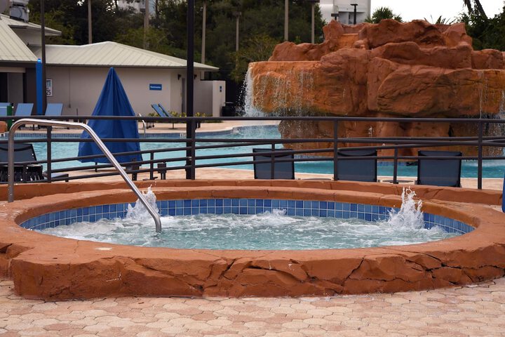 Hotel with Pool