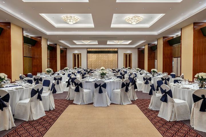 Ballroom/Hall 79 of 106