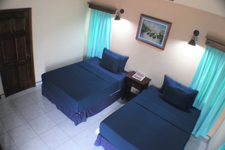 Room 13 of 84