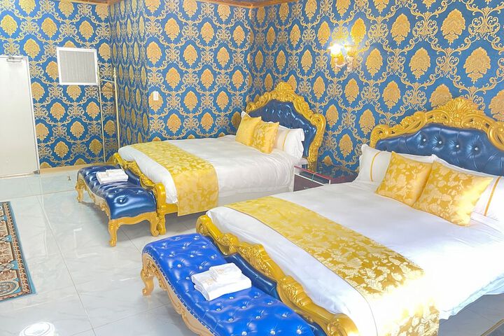 Room 74 of 185