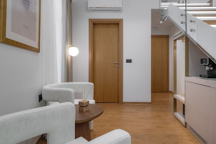 Room 36 of 60