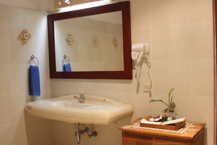 Room 20 of 53