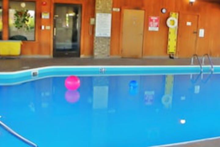 Pool 17 of 24