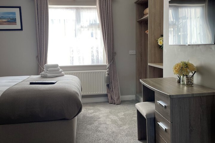 Room 10 of 19