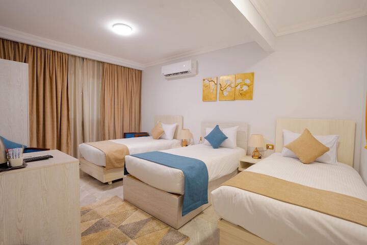 Room 10 of 56