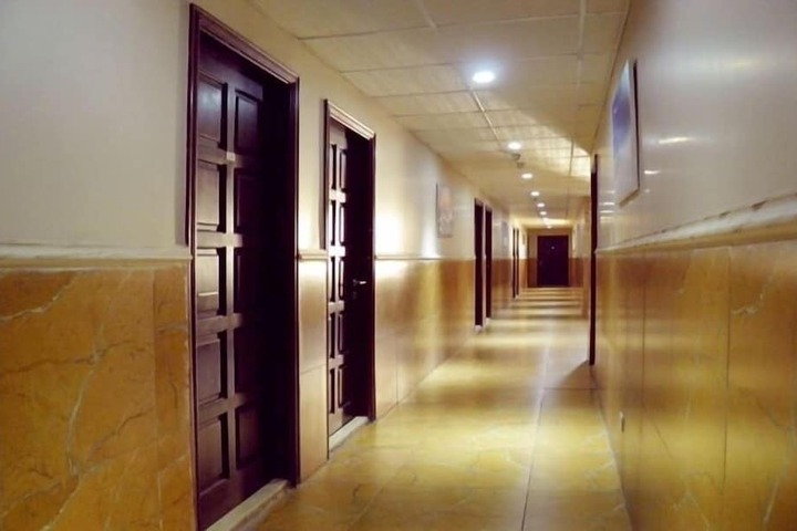 Ballroom/Hall 27 of 28