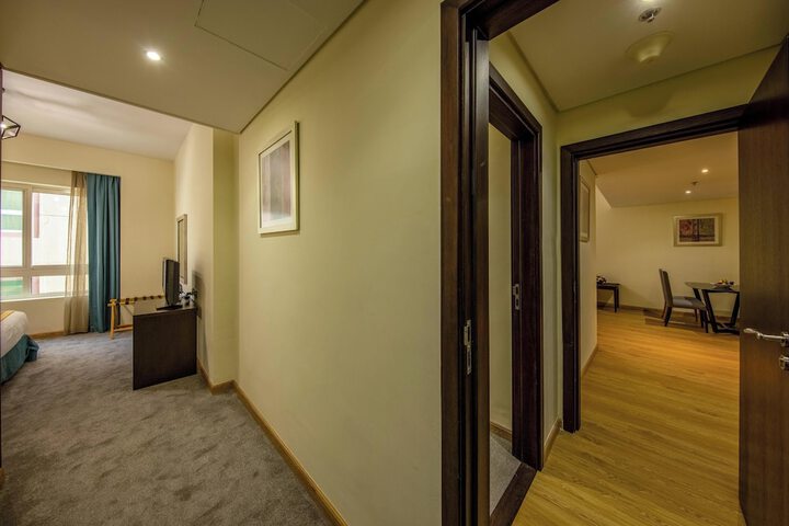 Room 70 of 133
