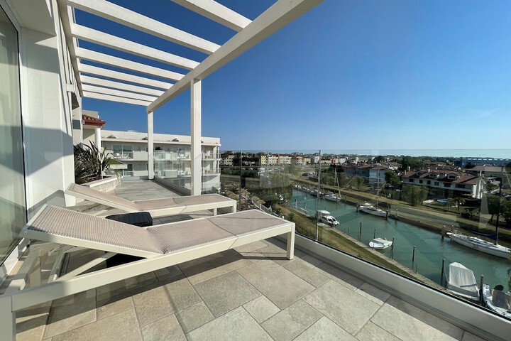 Terrace/Patio 63 of 63