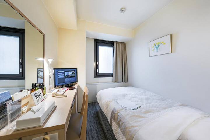 Room 18 of 57