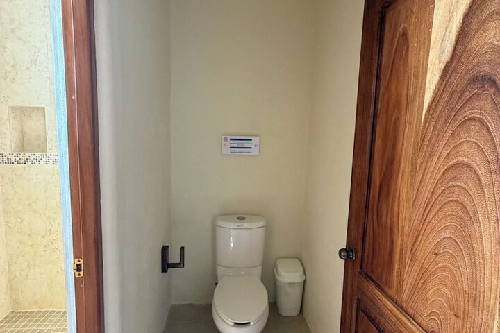 Room 105 of 119