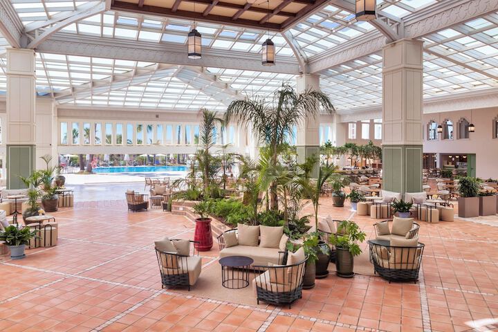 Guest Lobby