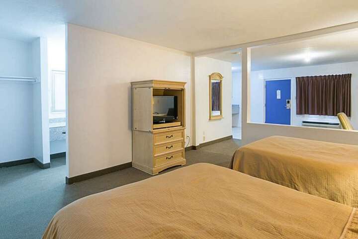 1 King Bed Choice Room Suite (1 of 4)