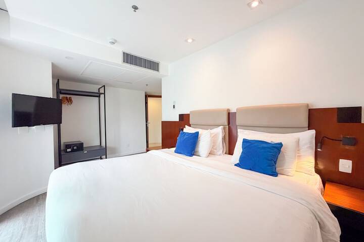 Room 28 of 105