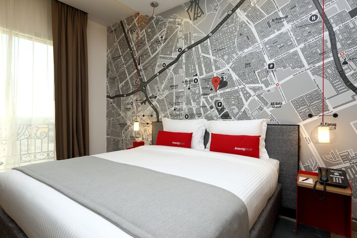 Room 12 of 195