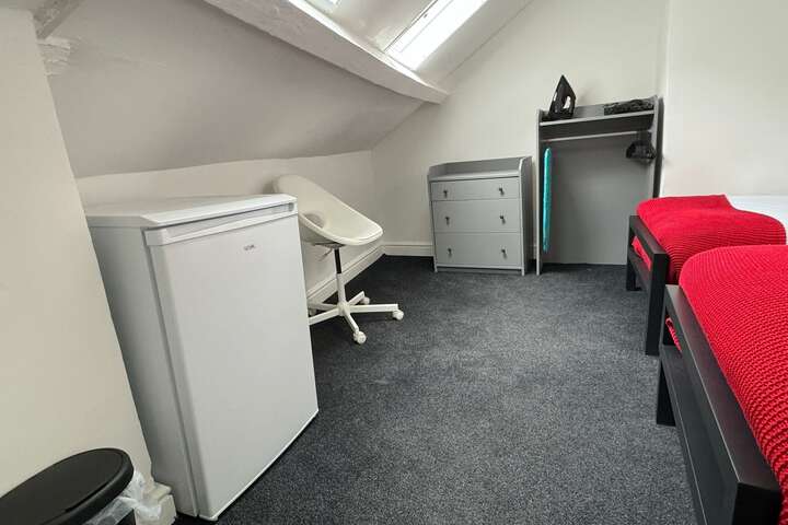 Room 7 of 24