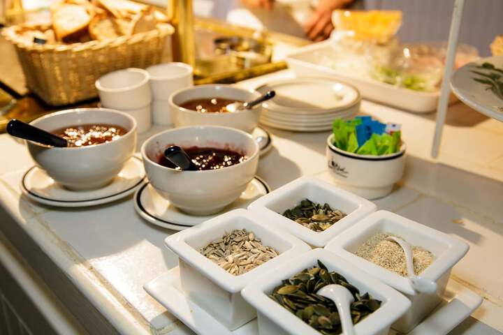 Dining 64 of 82