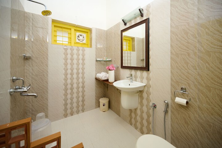 Room 35 of 53