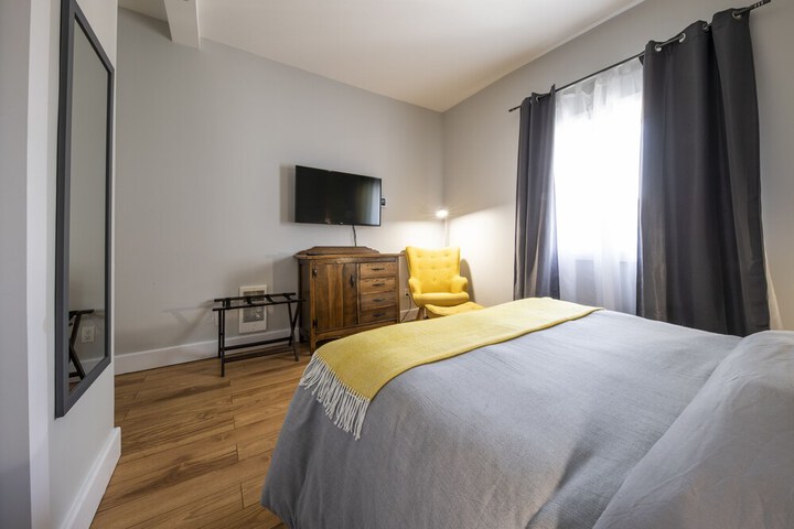Room 16 of 48