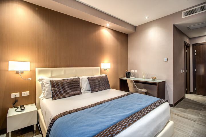 Room 12 of 29