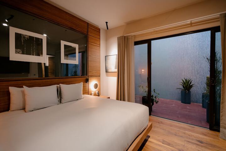 Room 44 of 78