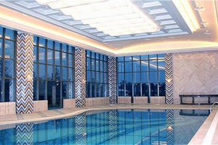 Pool 16 of 30