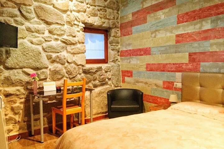 Room 3 of 35