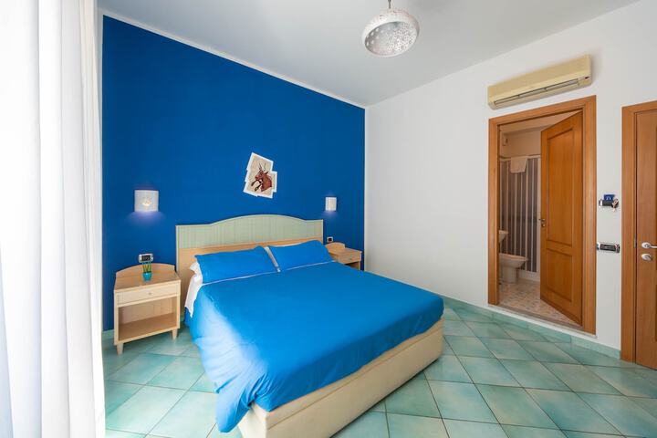 Room 10 of 57