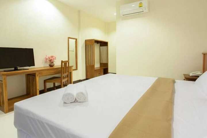 Room 12 of 61